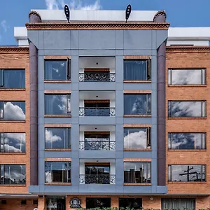 Egina 4*, Bogotá Colômbia